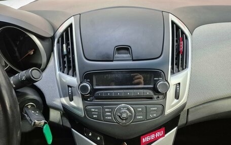 Chevrolet Cruze II, 2013 год, 899 000 рублей, 17 фотография