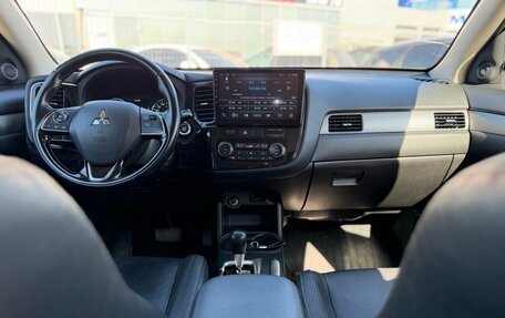 Mitsubishi Outlander III рестайлинг 3, 2015 год, 1 450 000 рублей, 18 фотография