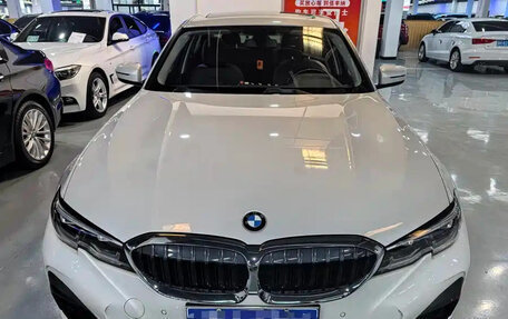 BMW 3 серия, 2021 год, 1 840 000 рублей, 2 фотография