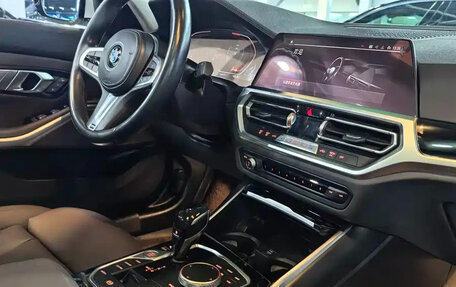 BMW 3 серия, 2021 год, 1 840 000 рублей, 10 фотография