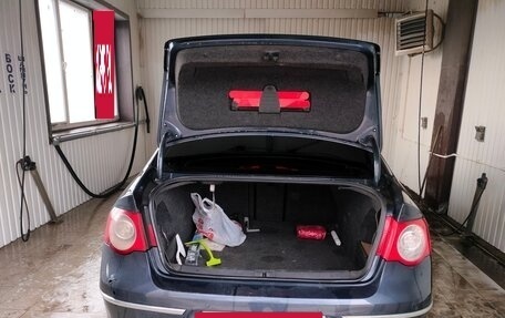 Volkswagen Passat B6, 2007 год, 530 000 рублей, 7 фотография