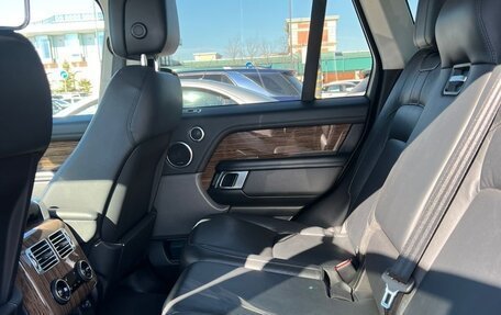 Land Rover Range Rover IV рестайлинг, 2018 год, 4 500 000 рублей, 4 фотография