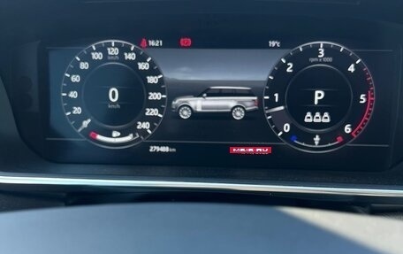 Land Rover Range Rover IV рестайлинг, 2018 год, 4 500 000 рублей, 5 фотография