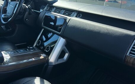 Land Rover Range Rover IV рестайлинг, 2018 год, 4 500 000 рублей, 12 фотография