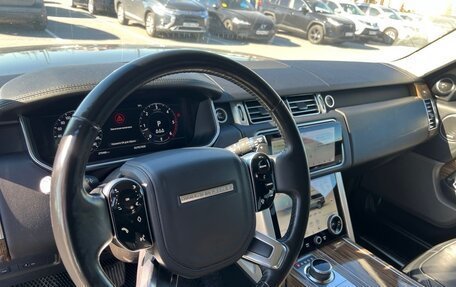 Land Rover Range Rover IV рестайлинг, 2018 год, 4 500 000 рублей, 10 фотография