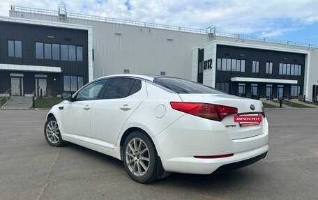 KIA Optima III, 2013 год, 850 000 рублей, 3 фотография