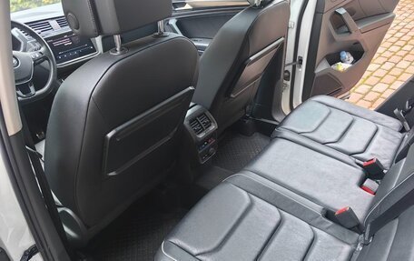 Volkswagen Tiguan II, 2019 год, 3 700 000 рублей, 6 фотография