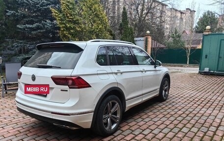 Volkswagen Tiguan II, 2019 год, 3 700 000 рублей, 3 фотография