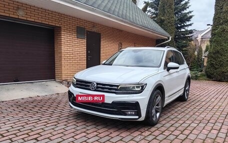 Volkswagen Tiguan II, 2019 год, 3 700 000 рублей, 2 фотография