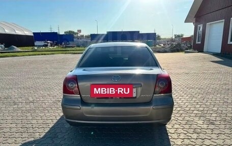 Toyota Avensis III рестайлинг, 2006 год, 825 000 рублей, 10 фотография