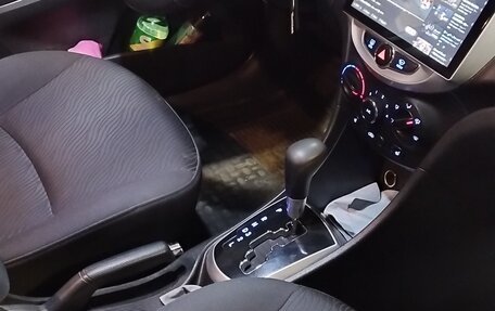 Hyundai Solaris II рестайлинг, 2013 год, 1 500 000 рублей, 16 фотография
