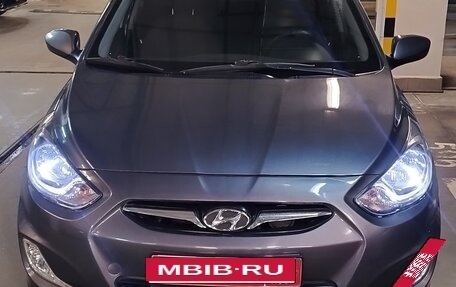 Hyundai Solaris II рестайлинг, 2013 год, 1 500 000 рублей, 5 фотография