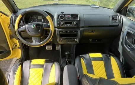 Skoda Fabia II, 2012 год, 750 000 рублей, 7 фотография