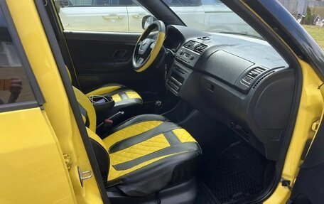 Skoda Fabia II, 2012 год, 750 000 рублей, 10 фотография
