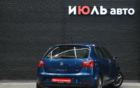 SEAT Ibiza IV рестайлинг 2, 2014 год, 950 000 рублей, 8 фотография