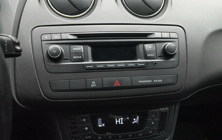 SEAT Ibiza IV рестайлинг 2, 2014 год, 950 000 рублей, 15 фотография
