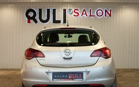 Opel Astra J, 2011 год, 795 000 рублей, 9 фотография