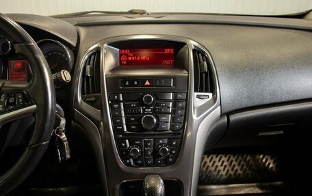 Opel Astra J, 2011 год, 795 000 рублей, 26 фотография