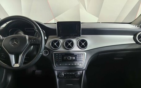 Mercedes-Benz GLA, 2015 год, 1 947 000 рублей, 15 фотография