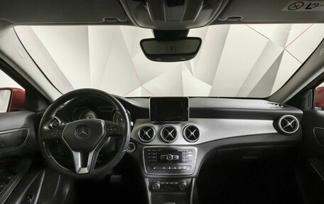 Mercedes-Benz GLA, 2015 год, 1 947 000 рублей, 14 фотография