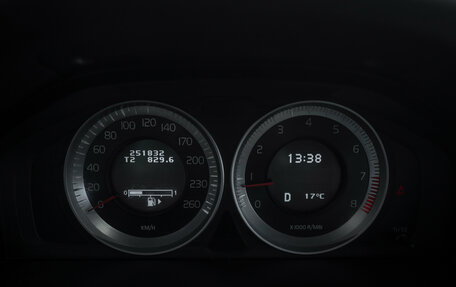 Volvo XC60 II, 2011 год, 995 000 рублей, 11 фотография