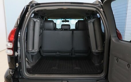 Toyota Land Cruiser Prado 120 рестайлинг, 2005 год, 1 900 000 рублей, 19 фотография