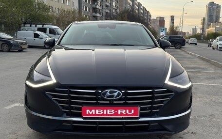 Hyundai Sonata VIII, 2021 год, 2 900 000 рублей, 1 фотография