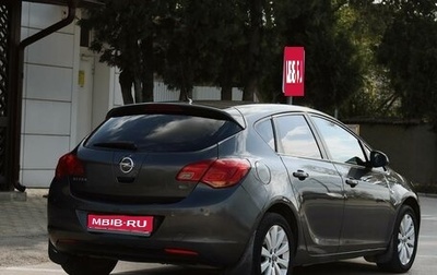 Opel Astra J, 2011 год, 800 000 рублей, 1 фотография