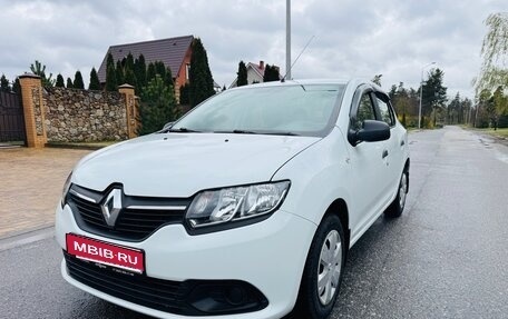 Renault Logan II, 2017 год, 1 040 000 рублей, 1 фотография