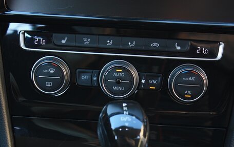 Volkswagen Golf VII, 2018 год, 1 650 000 рублей, 21 фотография
