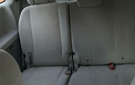Toyota Sienna III, 2013 год, 2 250 000 рублей, 8 фотография