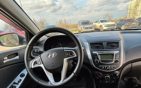 Hyundai Solaris II рестайлинг, 2013 год, 670 000 рублей, 30 фотография