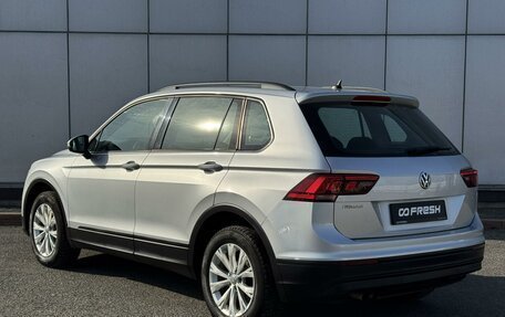 Volkswagen Tiguan II, 2017 год, 1 699 999 рублей, 2 фотография