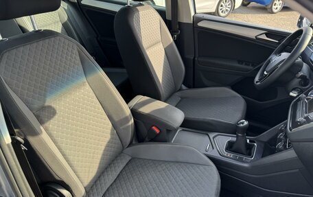 Volkswagen Tiguan II, 2017 год, 1 699 999 рублей, 8 фотография
