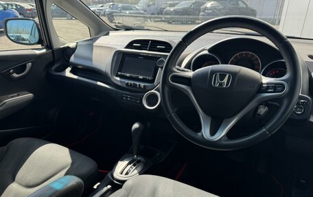 Honda Fit III, 2010 год, 829 999 рублей, 6 фотография