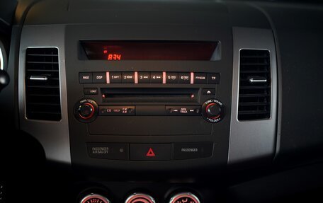 Mitsubishi Outlander III рестайлинг 3, 2008 год, 1 150 000 рублей, 15 фотография