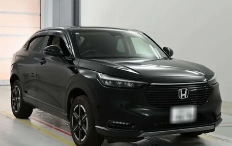 Honda Vezel, 2022 год, 1 950 000 рублей, 5 фотография