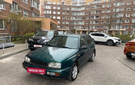 Volkswagen Golf III, 1998 год, 139 000 рублей, 2 фотография