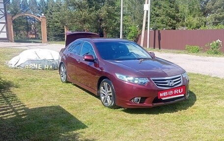 Honda Accord VIII рестайлинг, 2012 год, 1 350 000 рублей, 3 фотография
