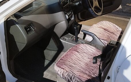 Nissan Expert, 1999 год, 260 000 рублей, 8 фотография
