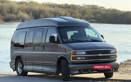 Chevrolet Express II, 2001 год, 2 000 000 рублей, 2 фотография