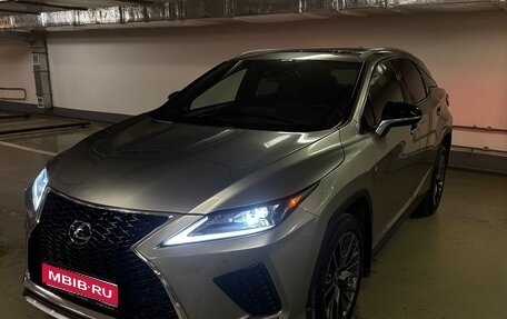 Lexus RX IV рестайлинг, 2022 год, 6 800 000 рублей, 1 фотография