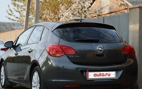 Opel Astra J, 2011 год, 800 000 рублей, 6 фотография