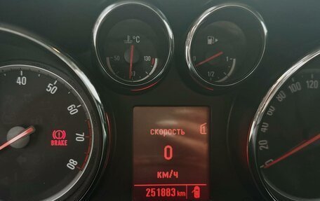 Opel Astra J, 2011 год, 800 000 рублей, 14 фотография