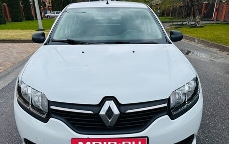 Renault Logan II, 2017 год, 1 040 000 рублей, 10 фотография