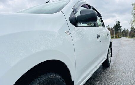 Renault Logan II, 2017 год, 1 040 000 рублей, 13 фотография