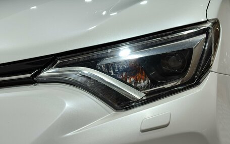 Toyota RAV4, 2019 год, 2 900 000 рублей, 9 фотография