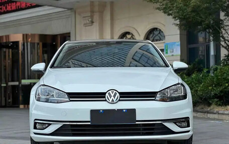 Volkswagen Golf VII, 2019 год, 1 170 000 рублей, 2 фотография