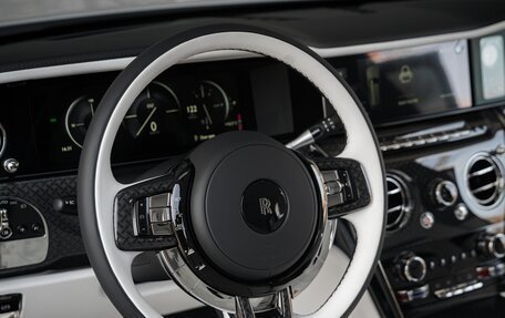 Rolls-Royce Cullinan, 2026 год, 75 000 000 рублей, 18 фотография