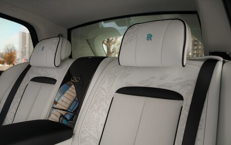 Rolls-Royce Cullinan, 2026 год, 75 000 000 рублей, 16 фотография